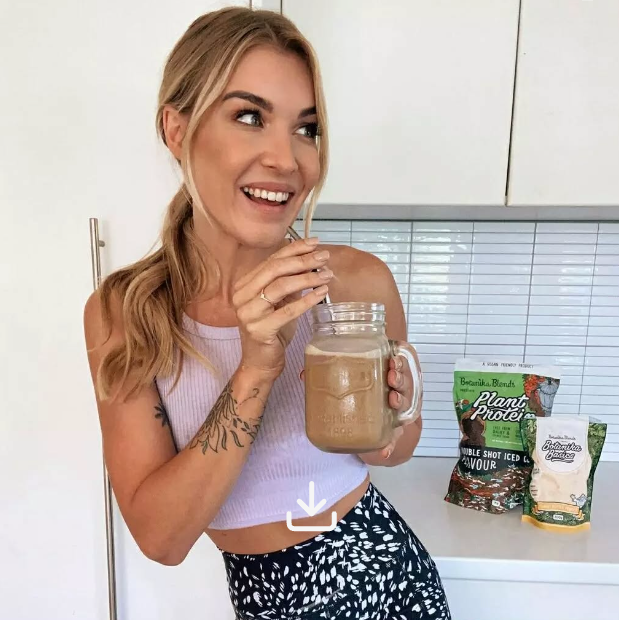 Protein Powder vs Meal Replacement