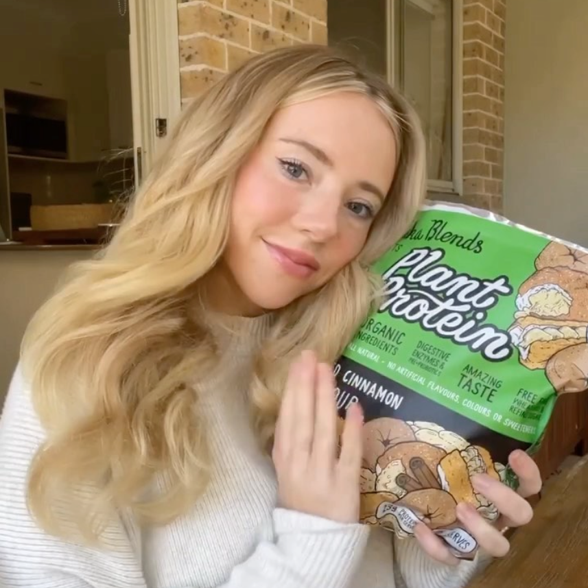 Plant Protein Powder vs Whey Protein (Science-Backed Comparison)