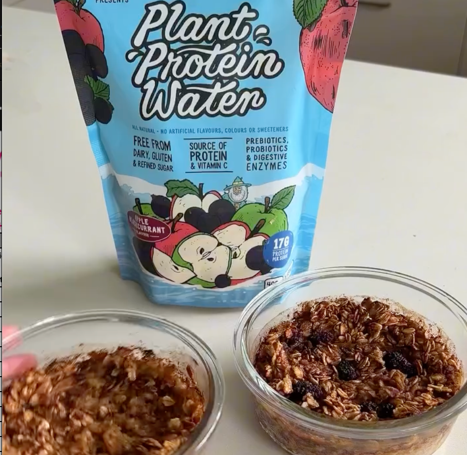 Blackcurrant Baked Oats