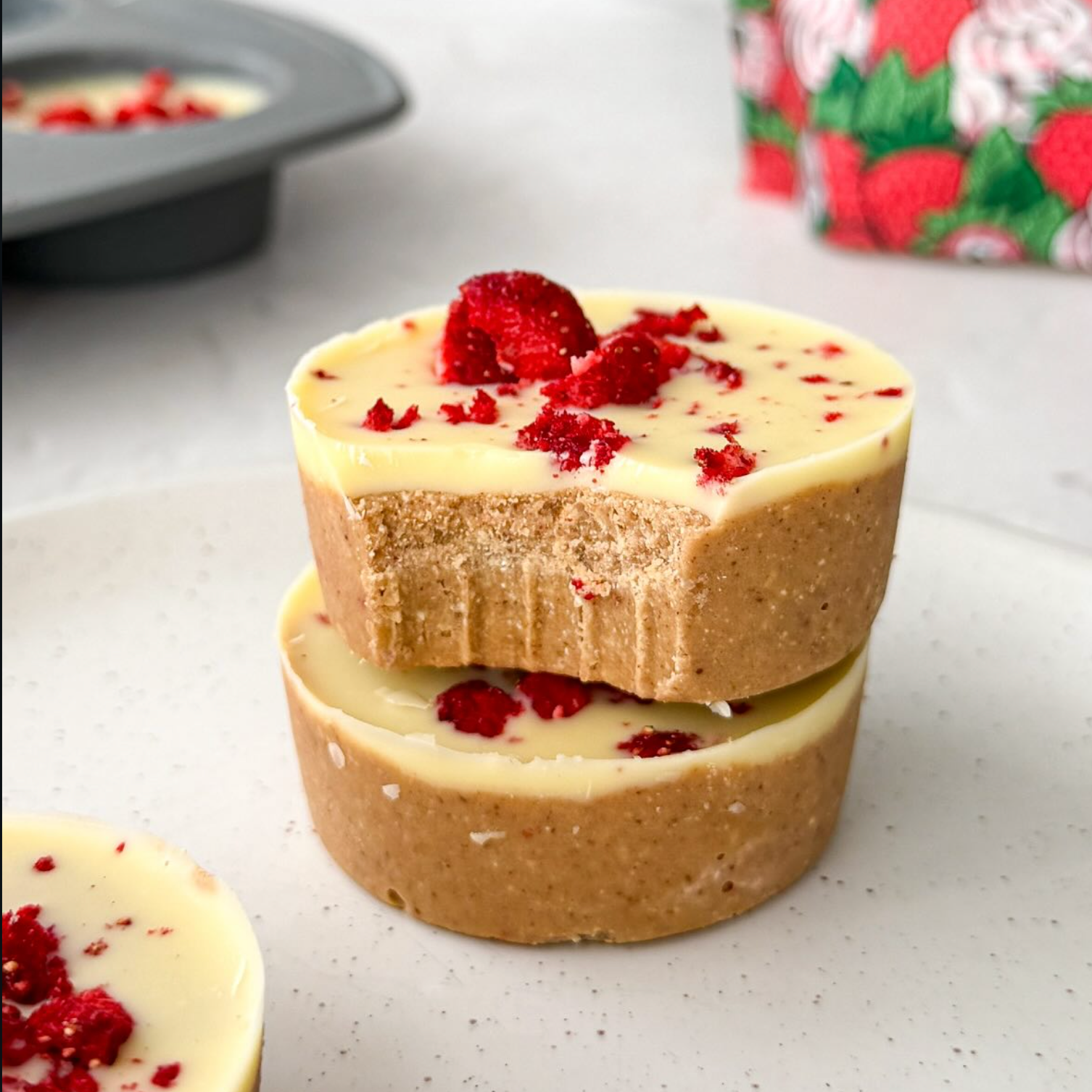 Strawberries & Cream Biscoff Cups