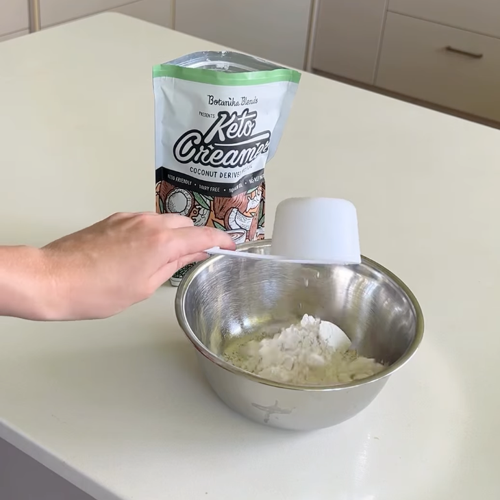 Vegan Raffaello Protein Balls