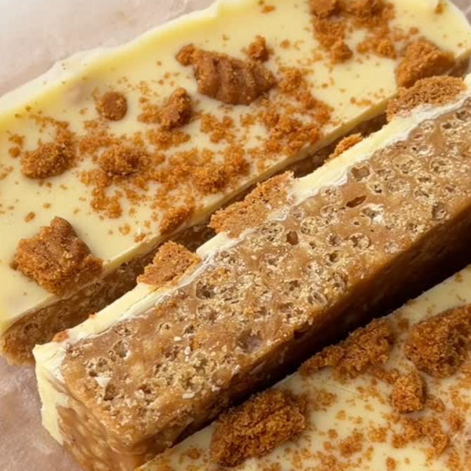 Biscoff Vanilla Soy Crisp Slice
